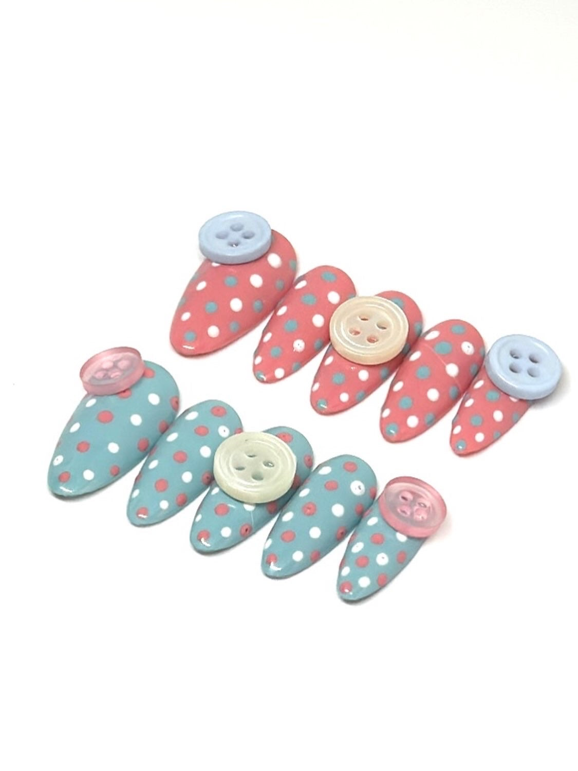 Polka button nails