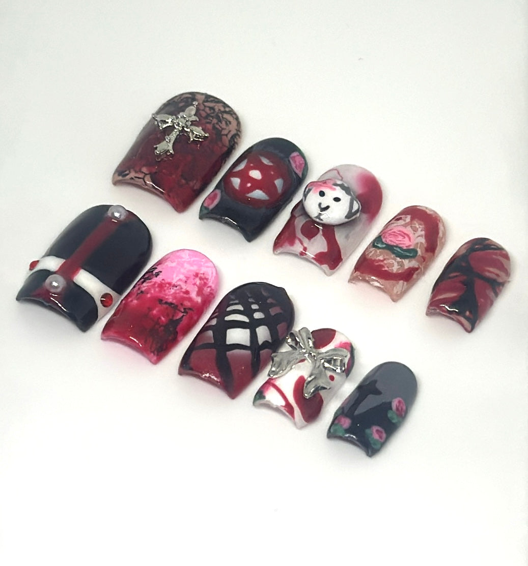 Goth/horror nails