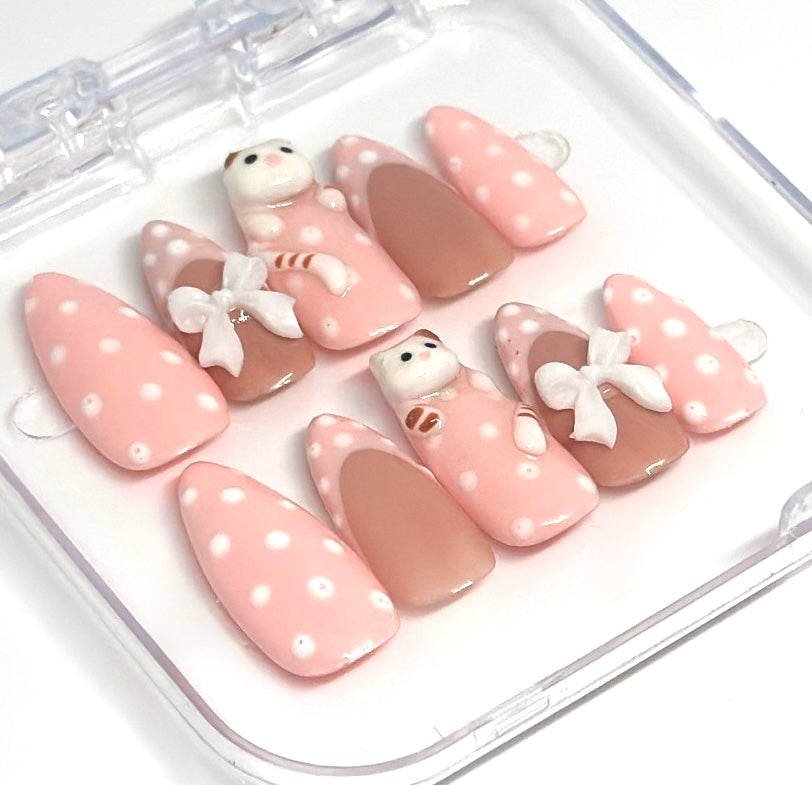 Kitty cat nails